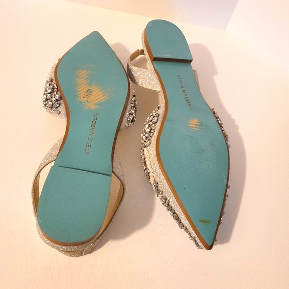 Betsey Johnson Women's Sb-Molly Ballet Flat, silver, size 5.5 - Picture 10 of 16